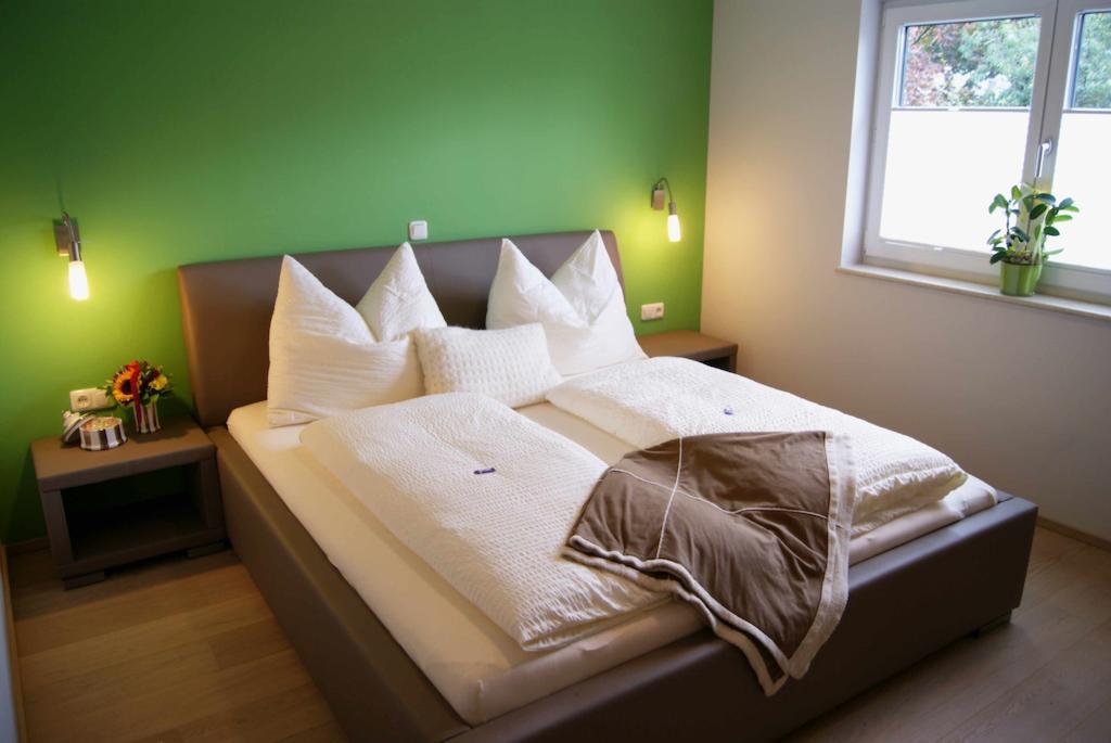 Taferne In Koestendorf - Ferienwohnung Monteurzimmer Ноймаркт-ам-Валлерзе Экстерьер фото